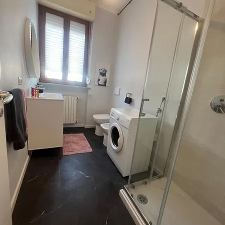 Angy E Ros Apartman *