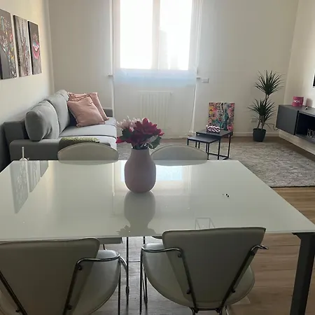 Angy E Ros Apartman